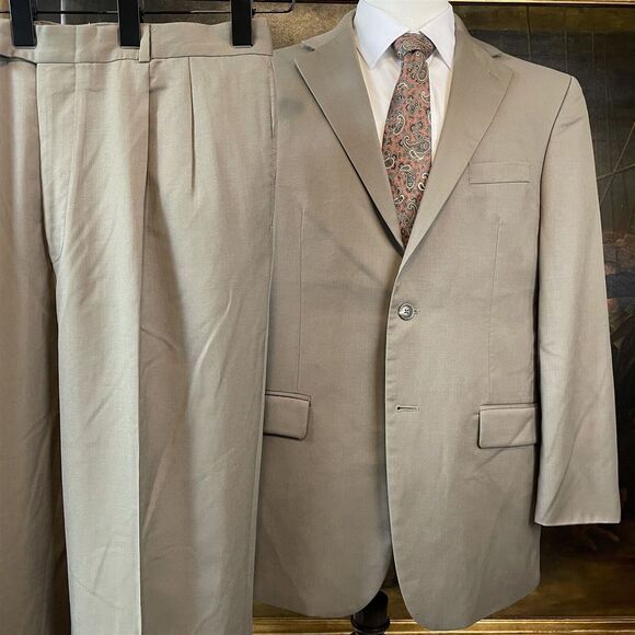 Geoffrey Beene 42R 34 x 28 2Pc Taupe 100% Wool 2Btn Suit Pleated & Cuffed Pants